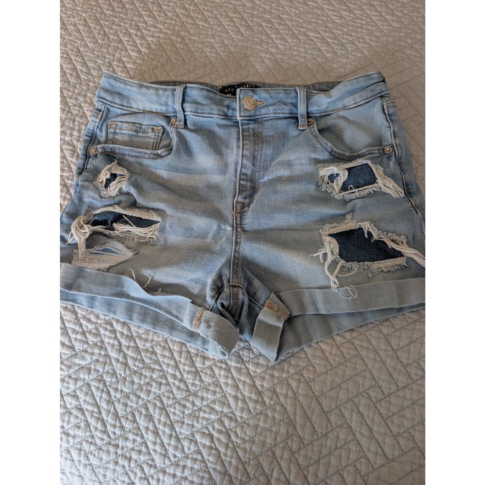 Aeropostale Jean Shorts Women's Size 12 Light Blue High Rise Midi Distressed
